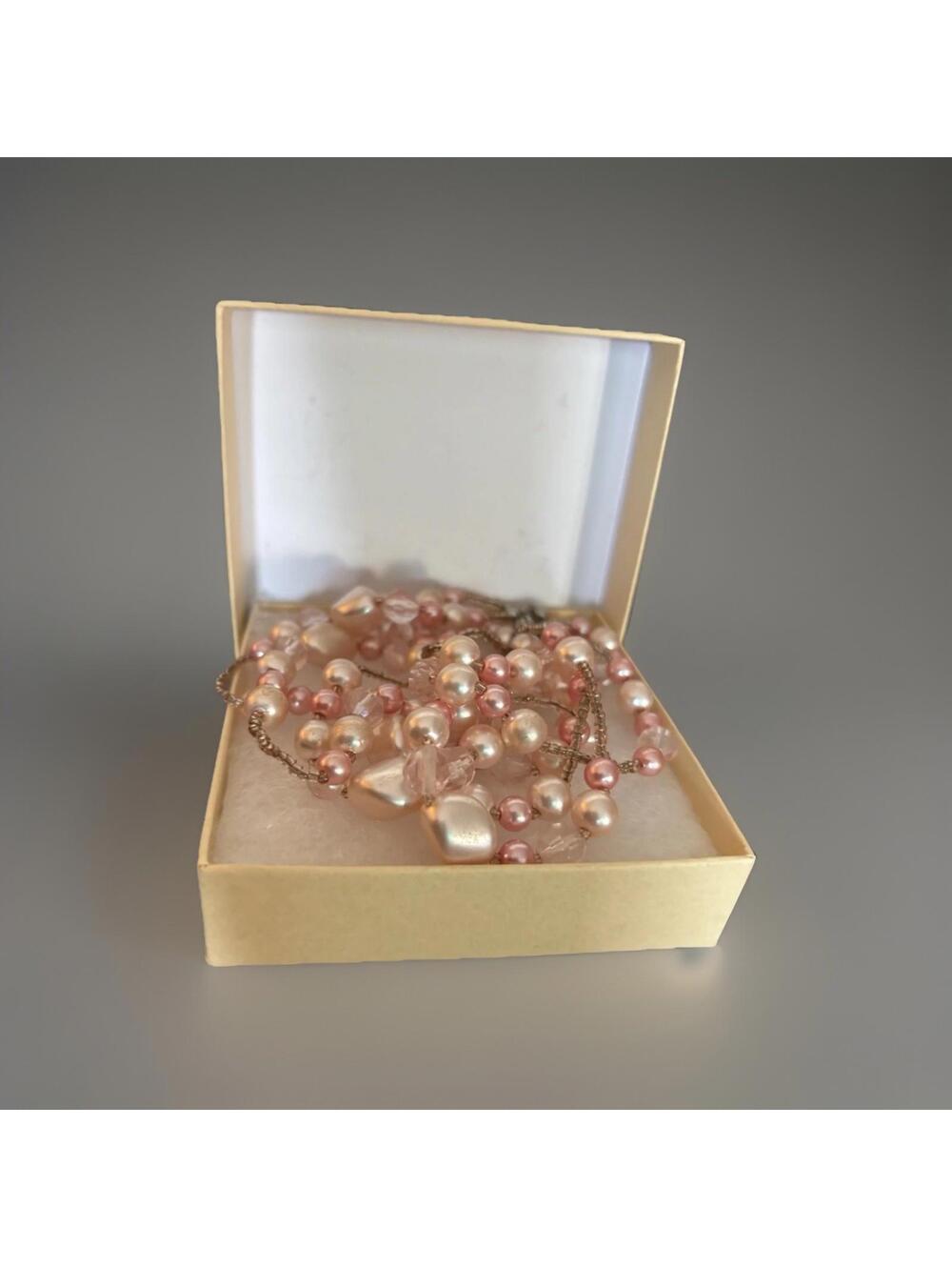 Beautiful Beaded Necklace In Pink Tones - Picture 2 of 4